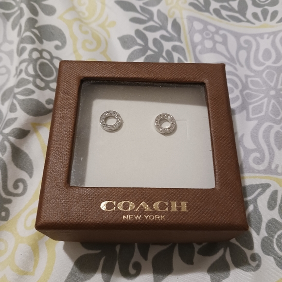 NWT! COACH EARRINGS AND MINI CHARM/PENDANT - Picture 8 of 13